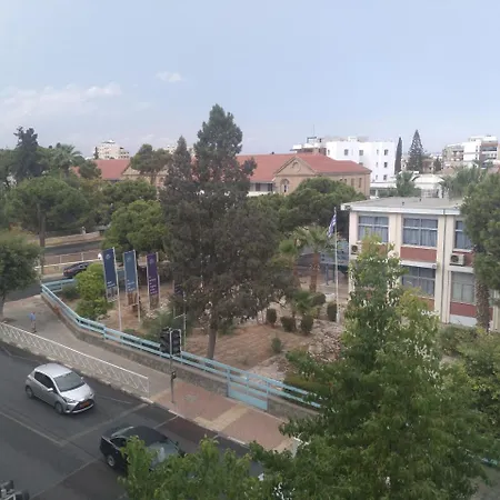 Apartment Luxury 2 Bedroom Central Larnaca