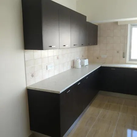 Luxury 2 Bedroom Central Apartment Larnaca