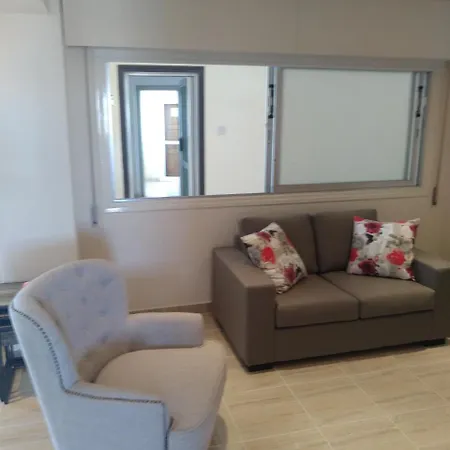 Luxury 2 Bedroom Central شقة