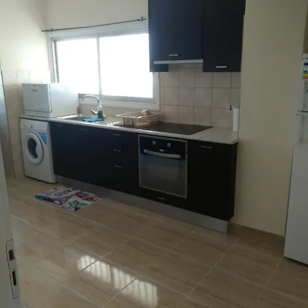 Luxury 2 Bedroom Central شقة لارنكا