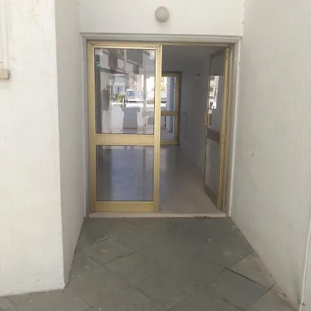 شقة Luxury 2 Bedroom Central لارنكا