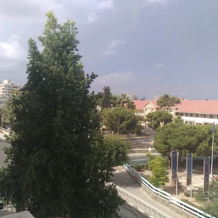 شقة Luxury 2 Bedroom Central لارنكا