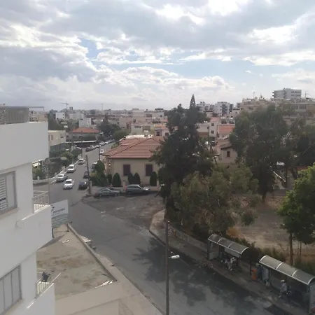 Luxury 2 Bedroom Central لارنكا